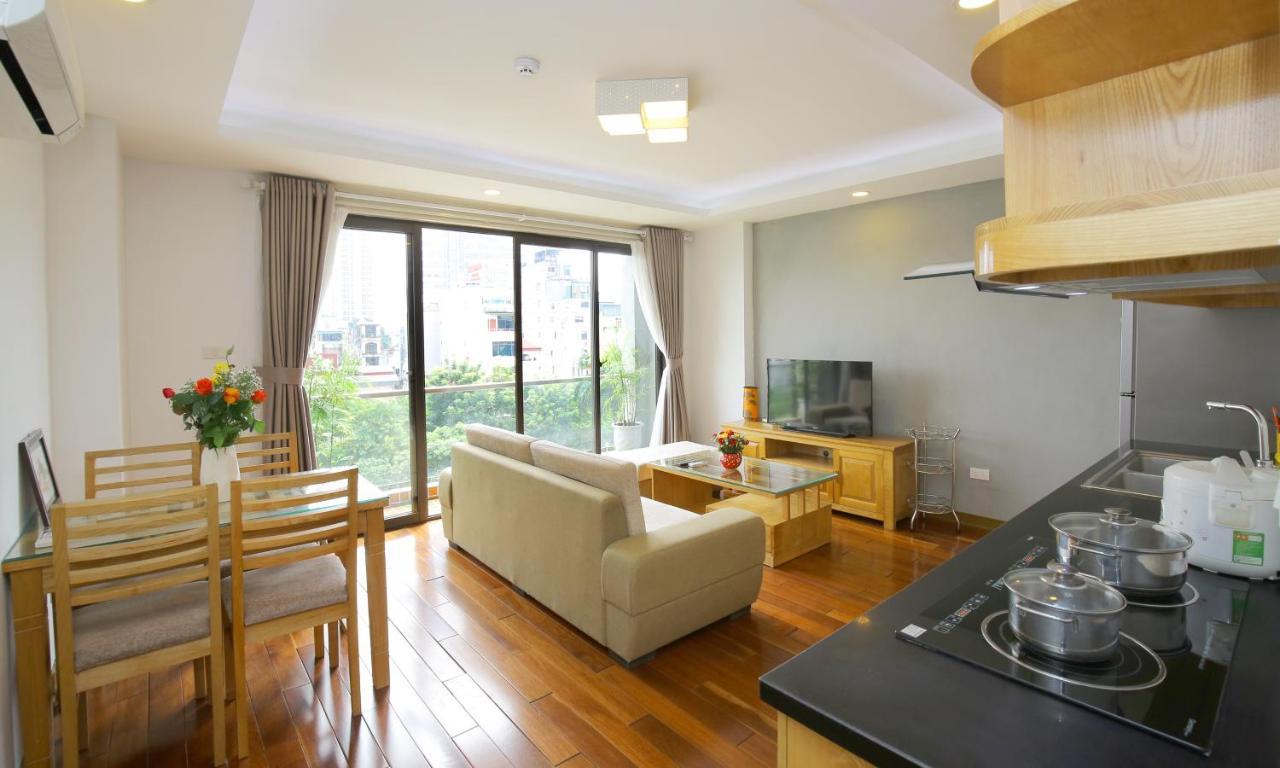 Investland In Truc Bach & Serviced Apartment Ханой Екстериор снимка