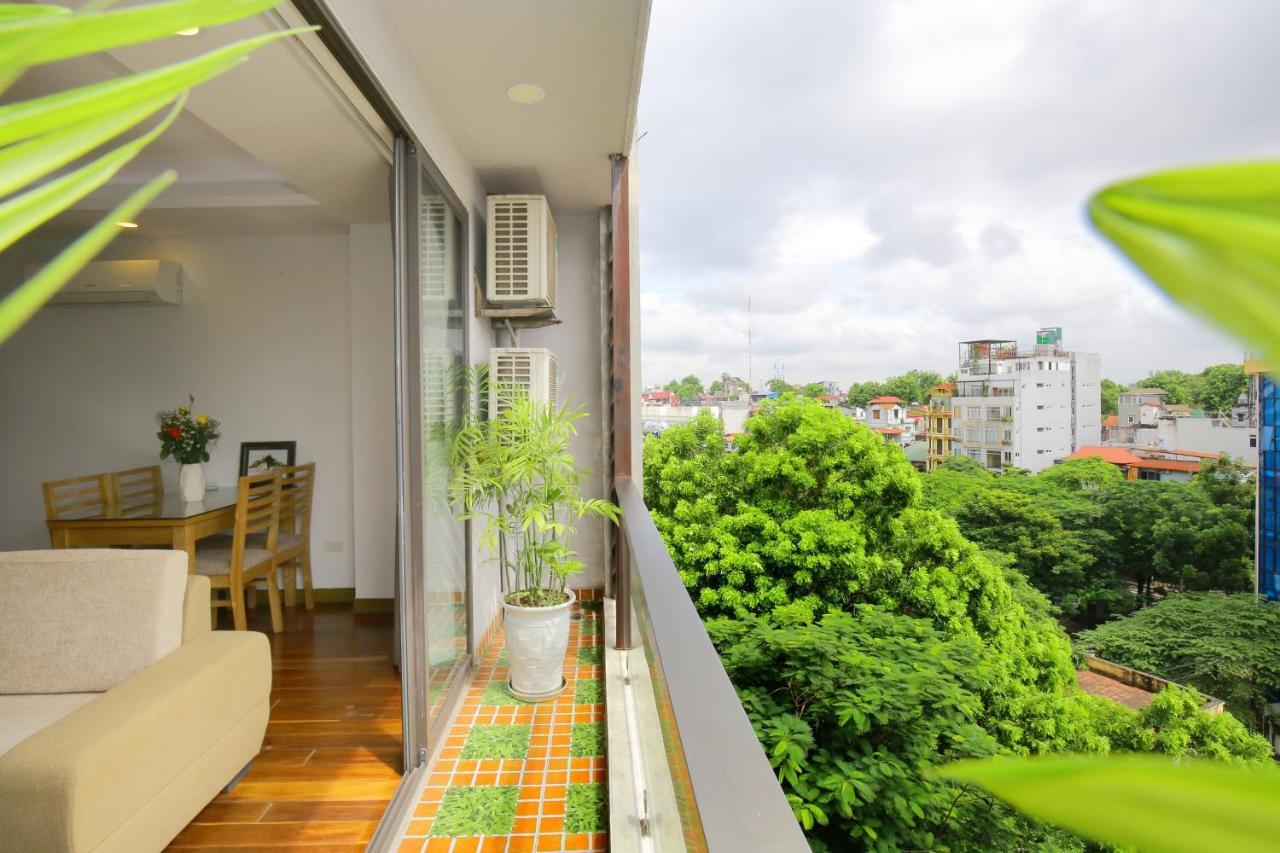 Investland In Truc Bach & Serviced Apartment Ханой Екстериор снимка